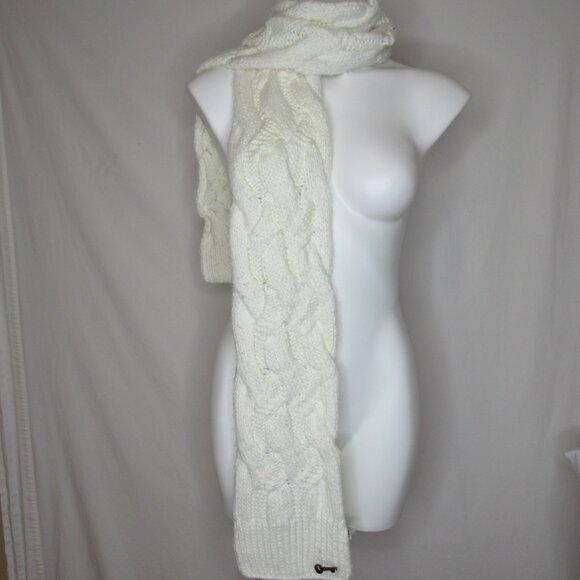 Fossil Cream White Cable Knit Winter Acrylic Scarf - Picture 7 of 7